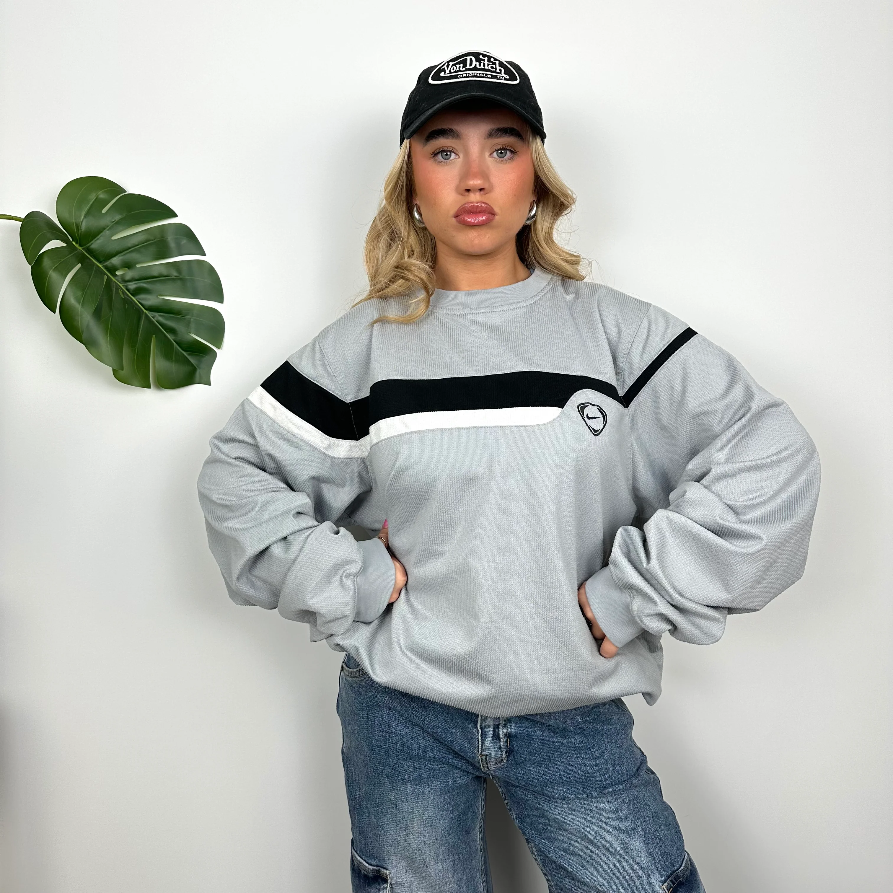Nike Grey Embroidered Swoosh Sweatshirt (XL) - Image 3