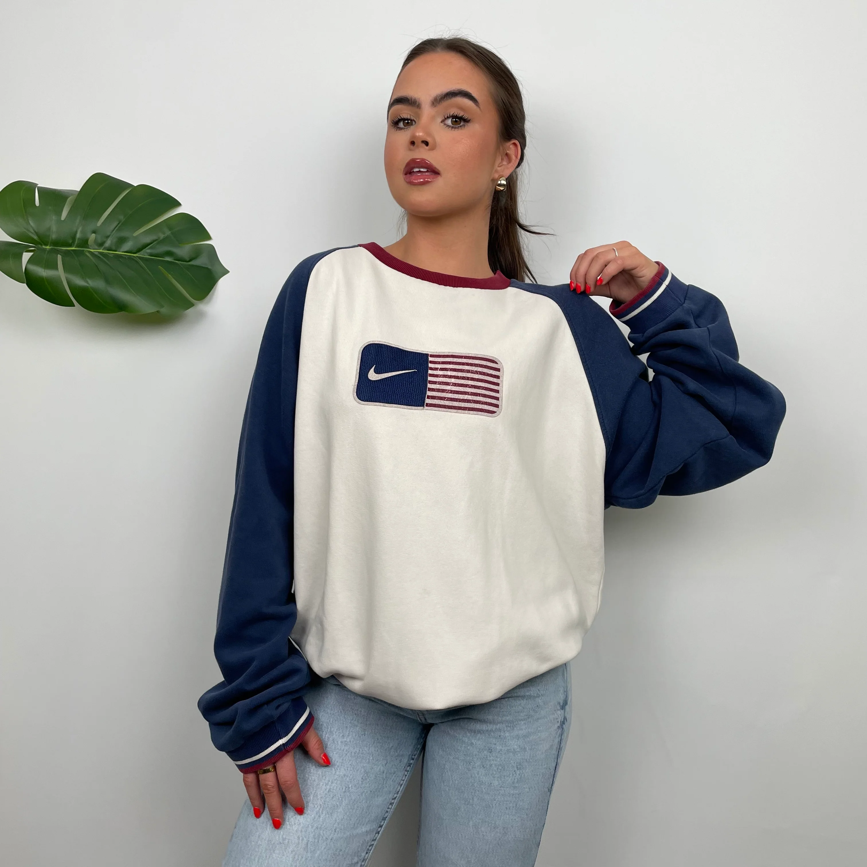 Nike X USA White Embroidered Spell Out Sweatshirt (L) - Image 8