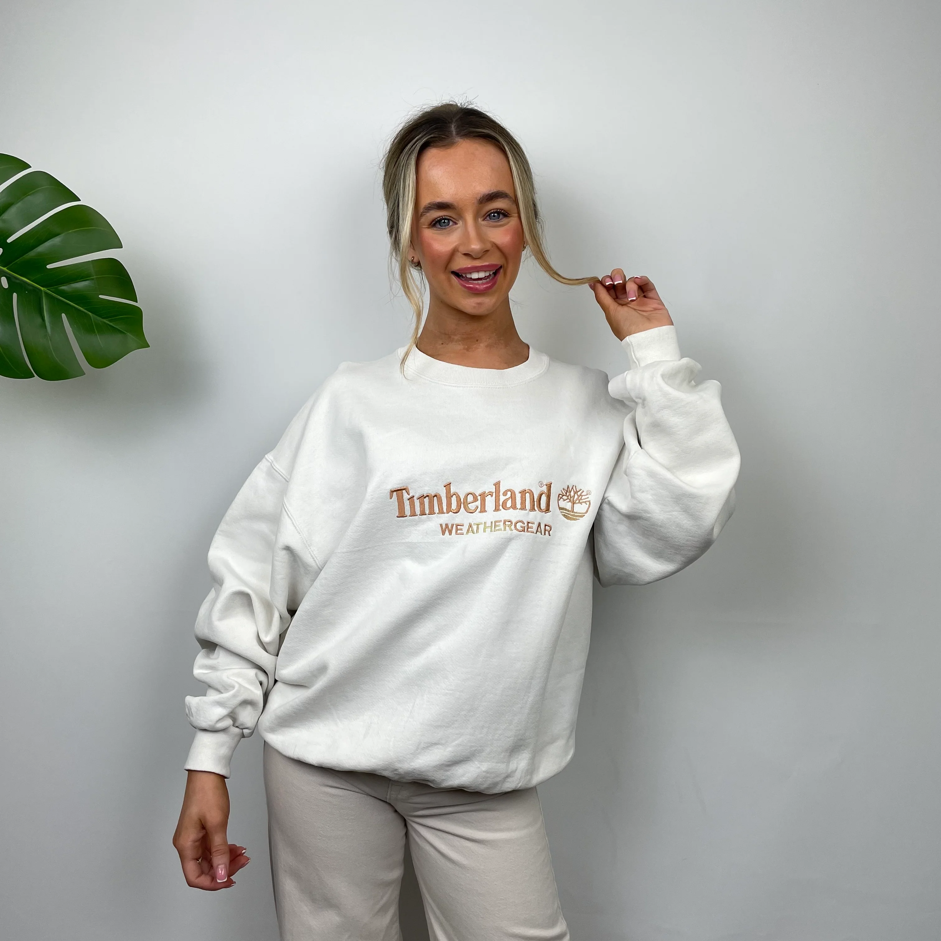 Timberland White Embroidered Spell Out Sweatshirt (L) - Image 2