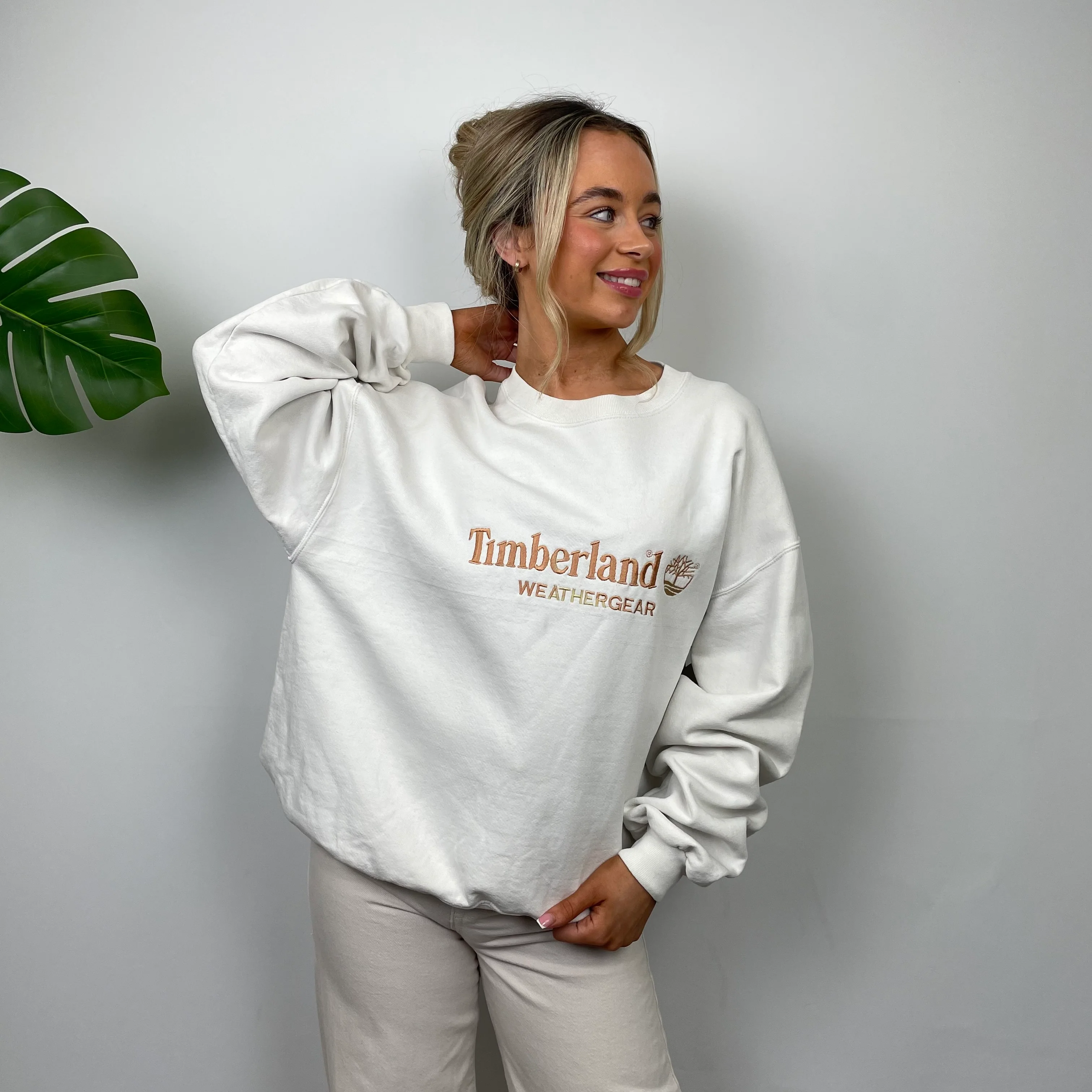 Timberland White Embroidered Spell Out Sweatshirt (L) - Image 3