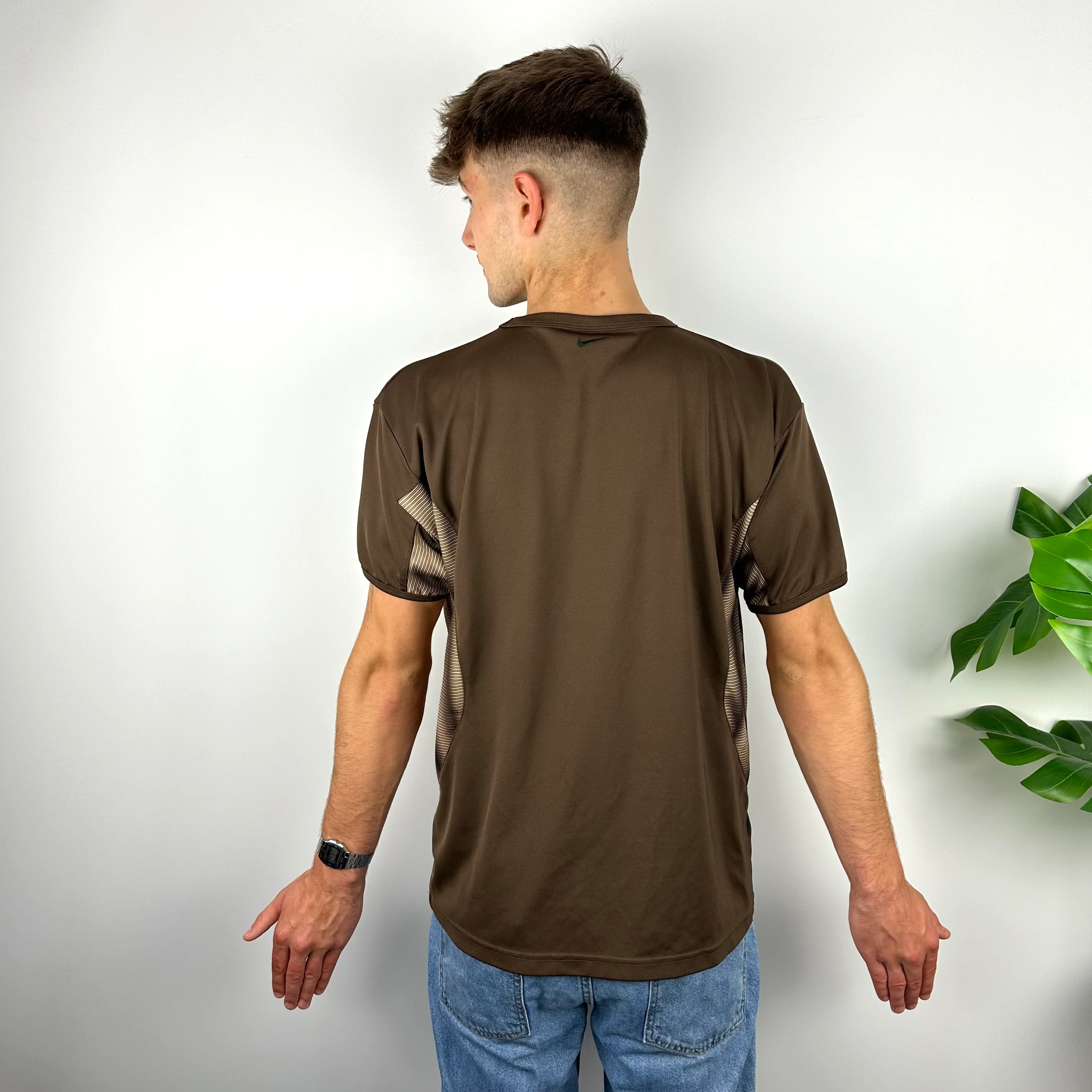 Nike RARE Brown Spell Out T Shirt (L) - Image 5
