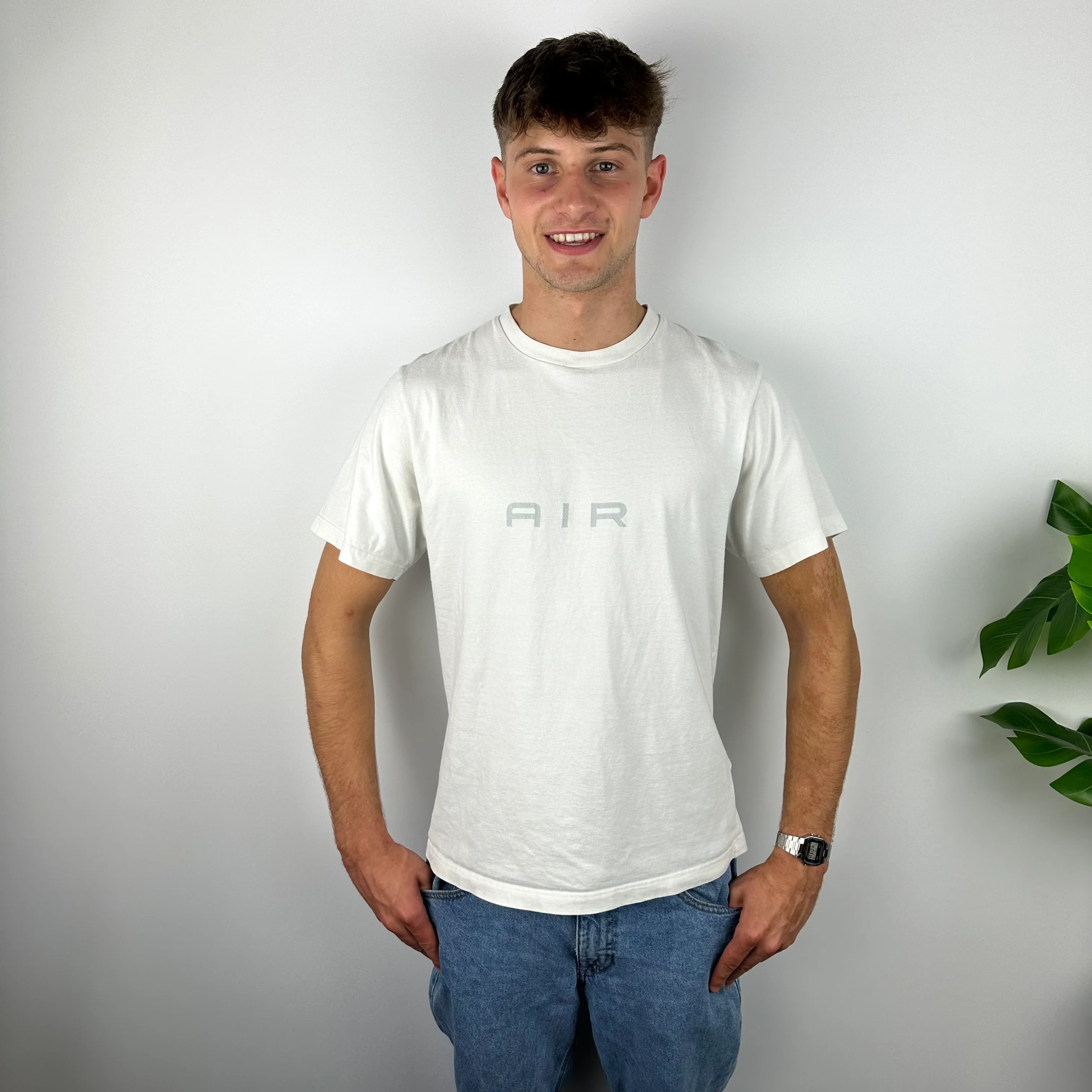 Nike Air RARE White Spell Out T Shirt (M) - Image 5