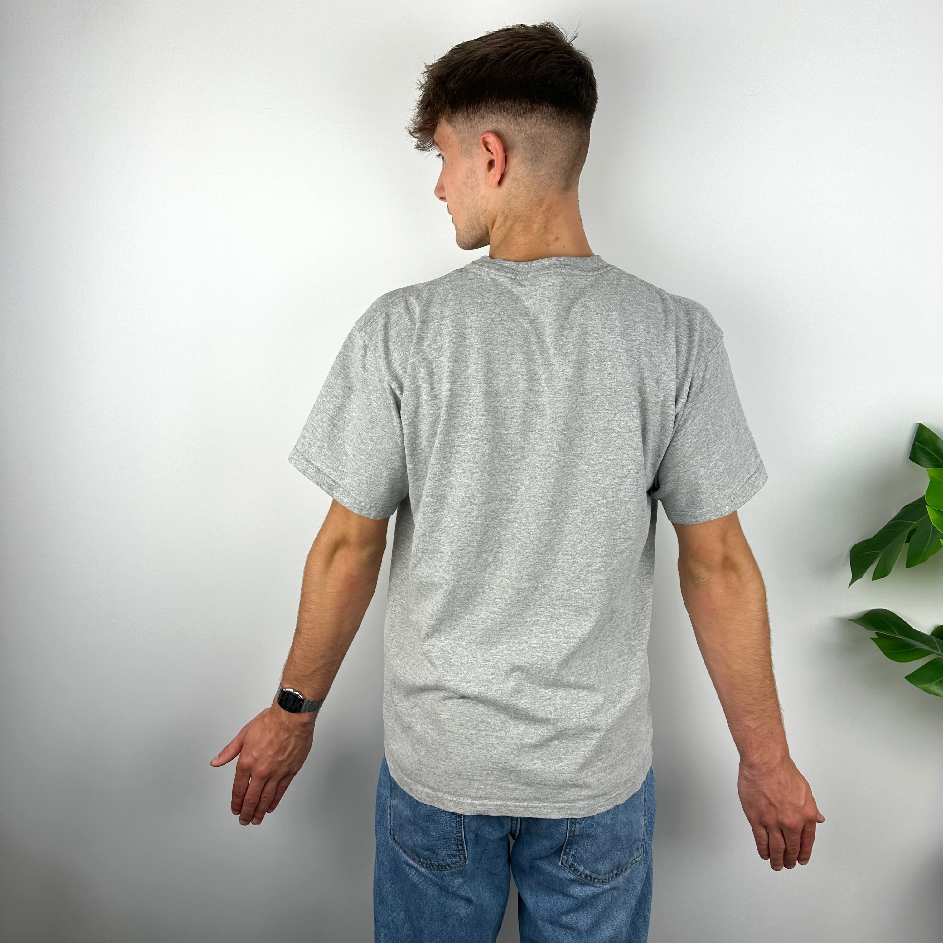 Nike Town New York Grey Embroidered Spell Out T Shirt (L) - Image 4