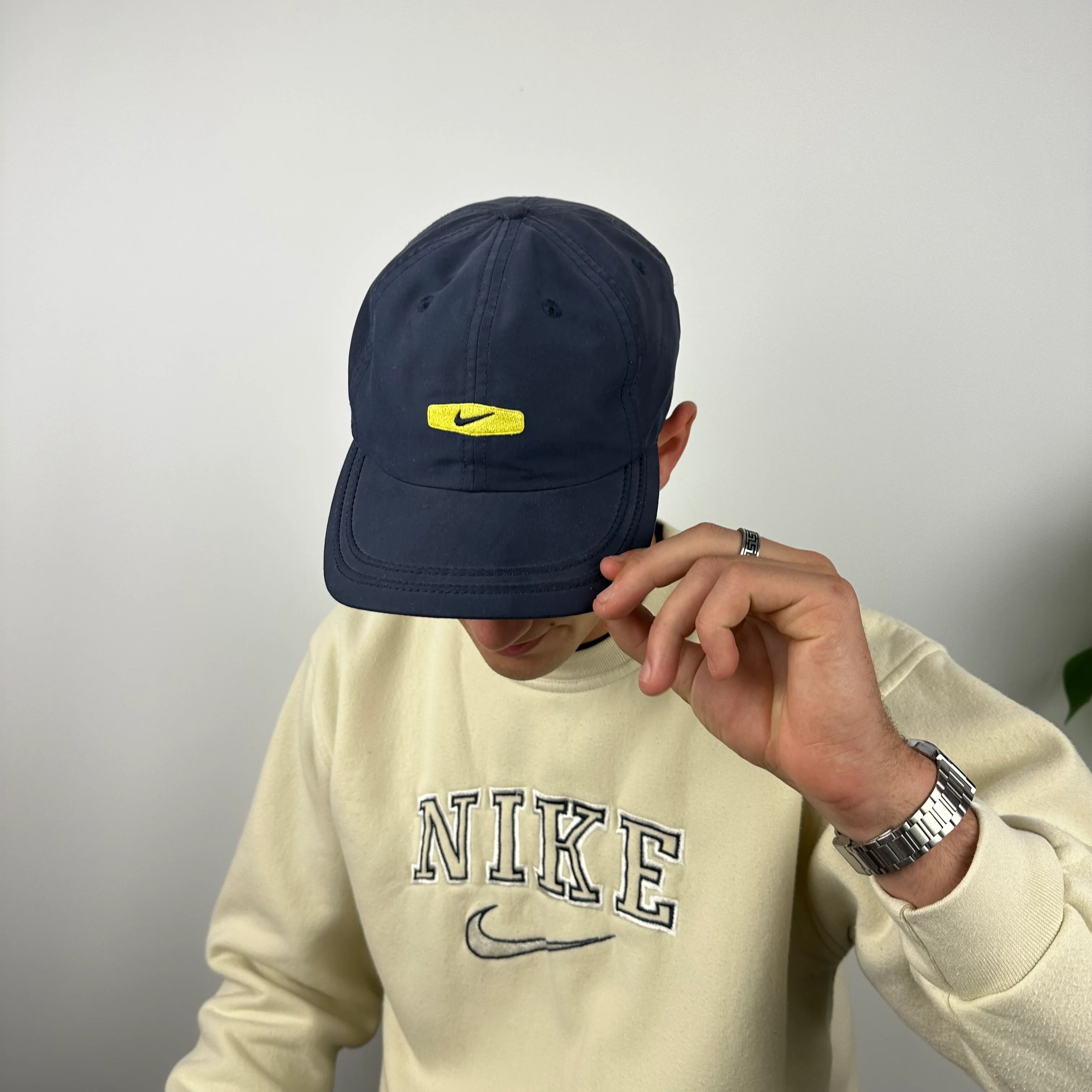 Nike RARE Navy Embroidered Swoosh Cap - Image 2