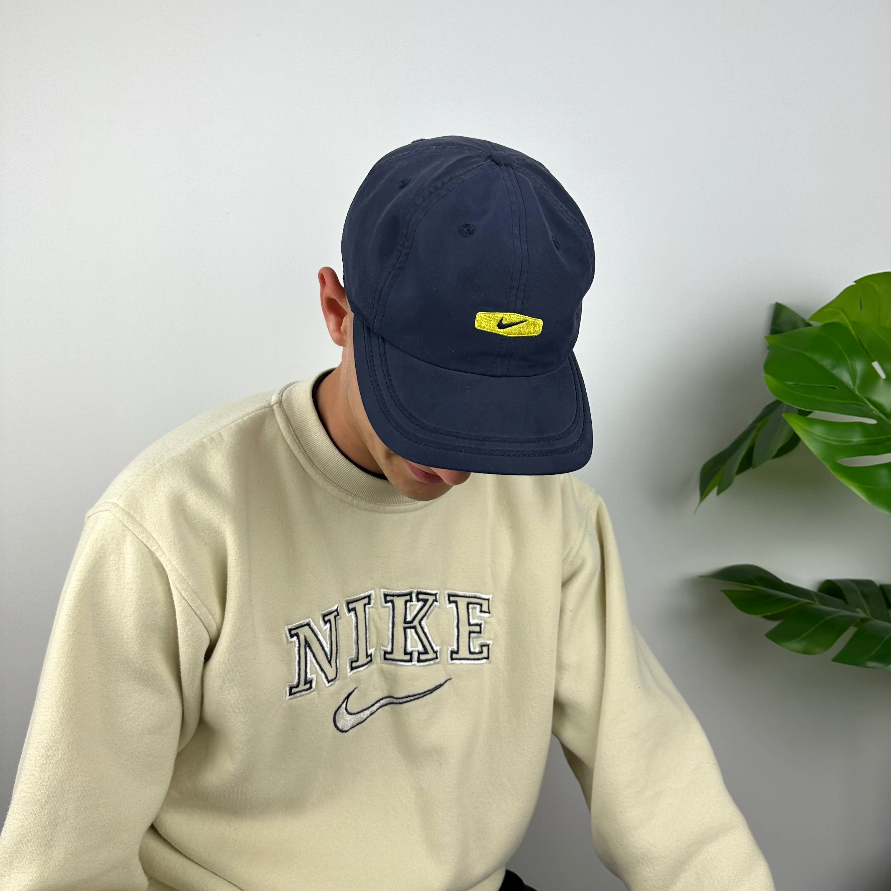 Nike RARE Navy Embroidered Swoosh Cap - Image 4