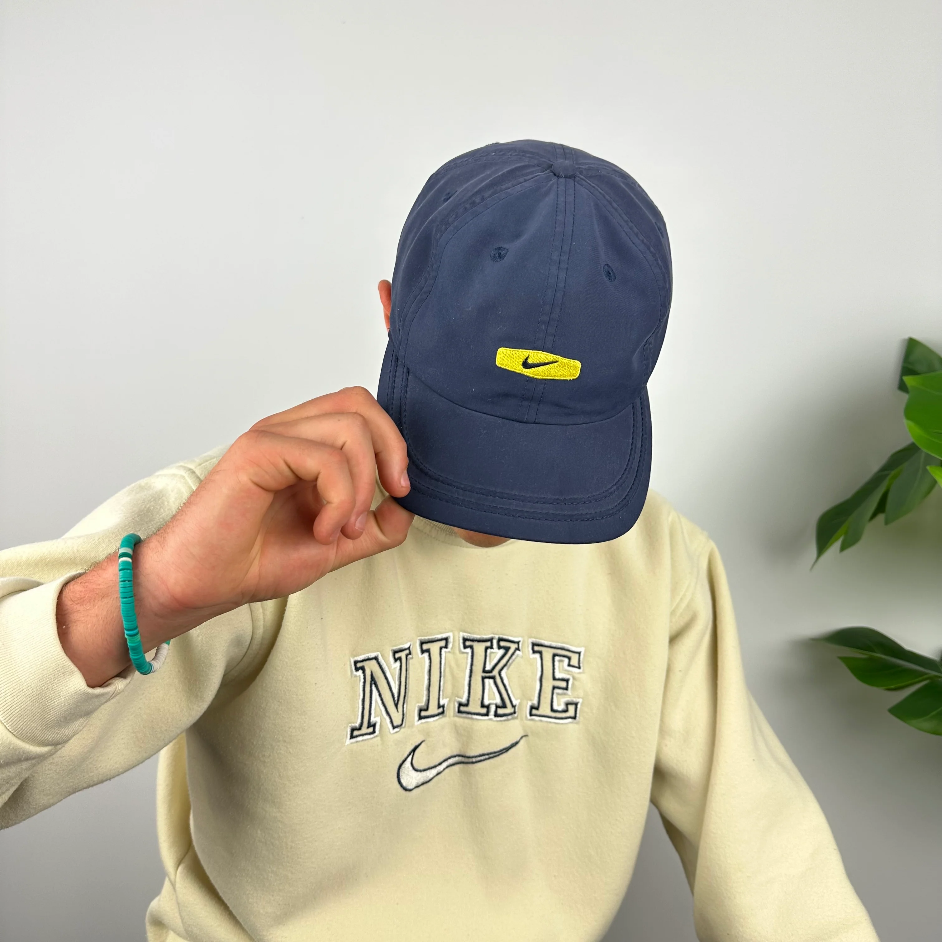 Nike RARE Navy Embroidered Swoosh Cap - Image 5