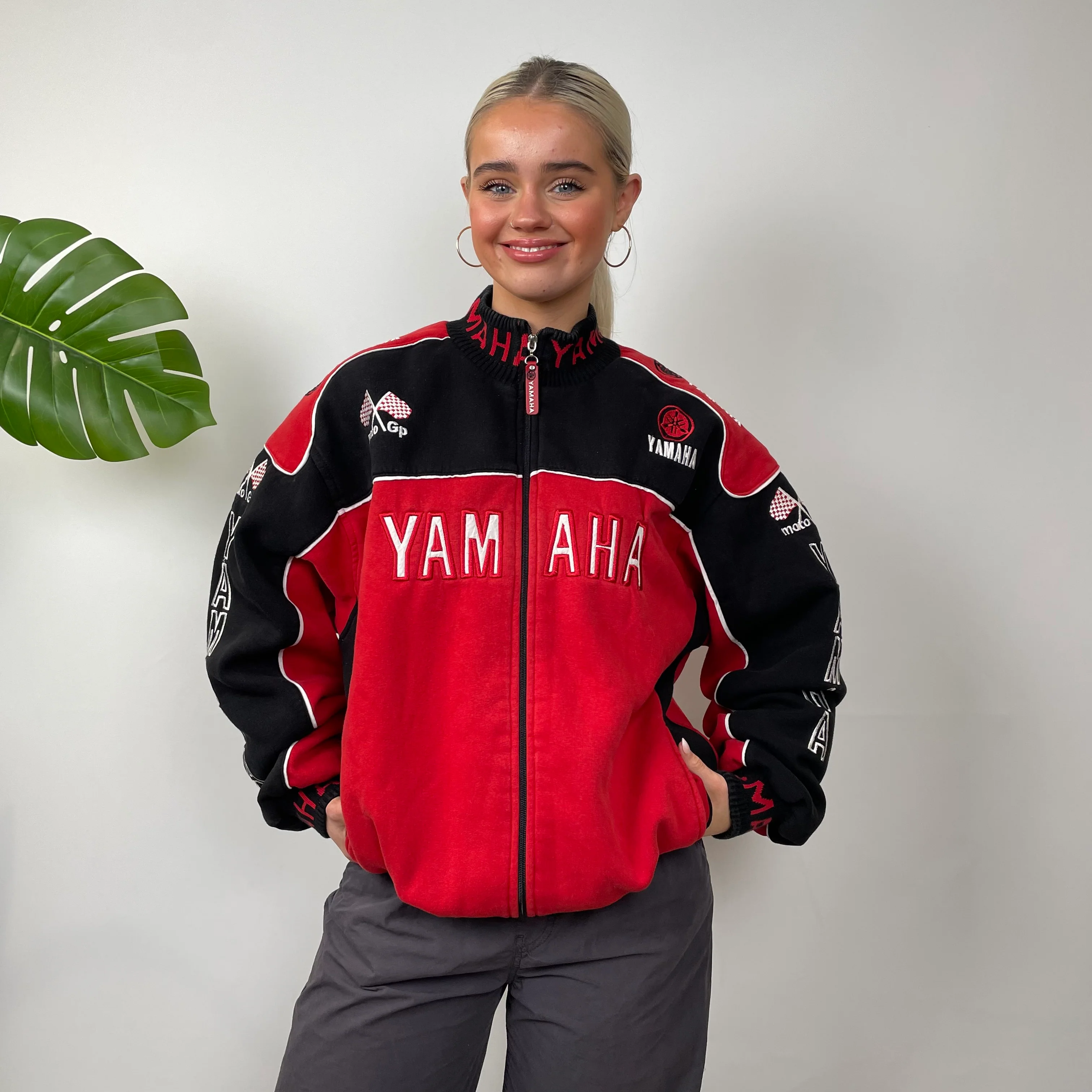 Yamaha Racing Team Red Embroidered Spell Out Zip Up Hoodie Jacket (L) - Image 2